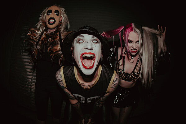 Photo: Aesthetic Perfection (No Credit)